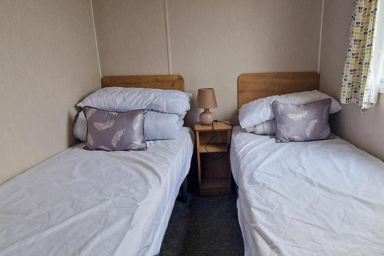Lovely Caravan Nearby The Beach In Hunstanton, Norfolk Ref 23071C Hotel Exterior photo
