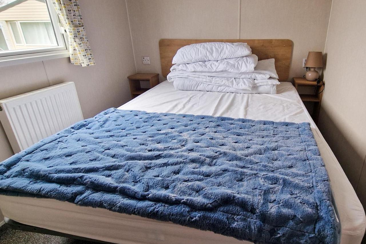 Lovely Caravan Nearby The Beach In Hunstanton, Norfolk Ref 23071C Hotel Exterior photo